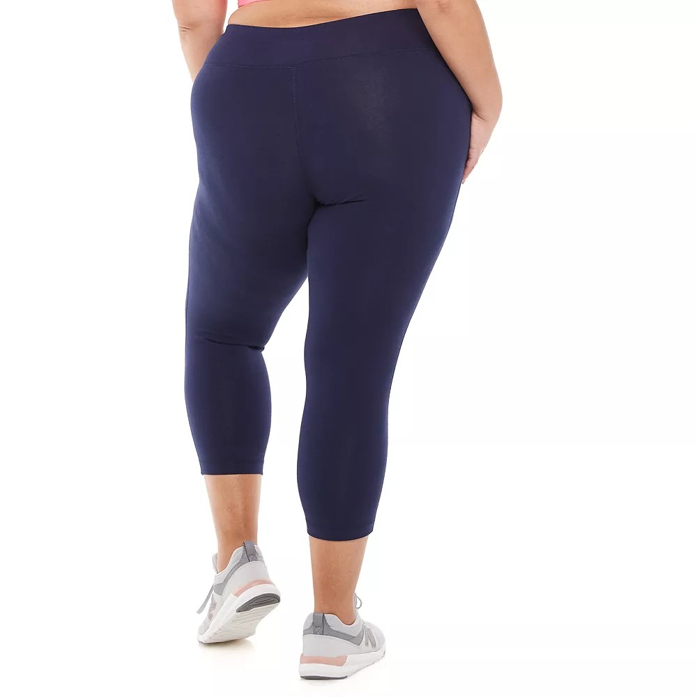 Plus Size Tek GearĀ® Essential High-Waisted Capri Leggings - Image 9